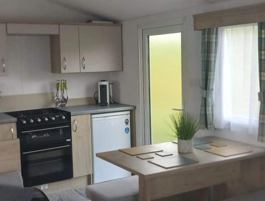 Sea Breeze, Modern, Cosy Holiday Home Haverigg Esterno foto