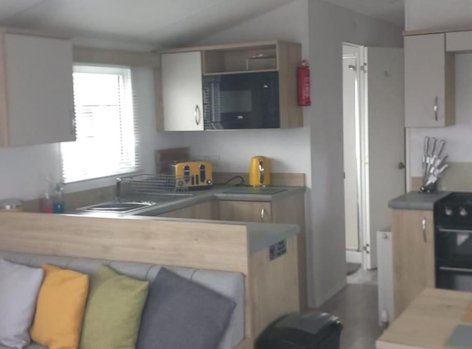 Sea Breeze, Modern, Cosy Holiday Home Haverigg Esterno foto